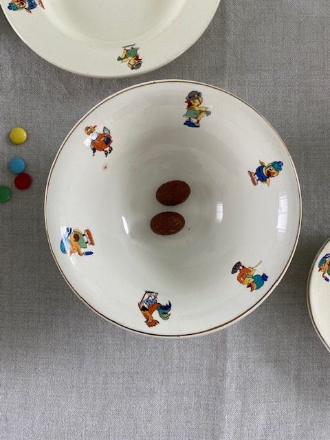 Petite assiette plate - vaisselle en faïence de Nimy pour enfant