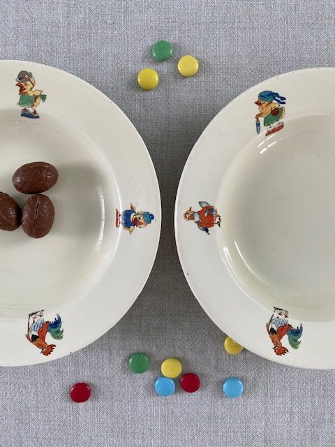 Petite assiette creuse - vaisselle en faïence de Nimy pour enfant - circa  1940 - Pic & Puces