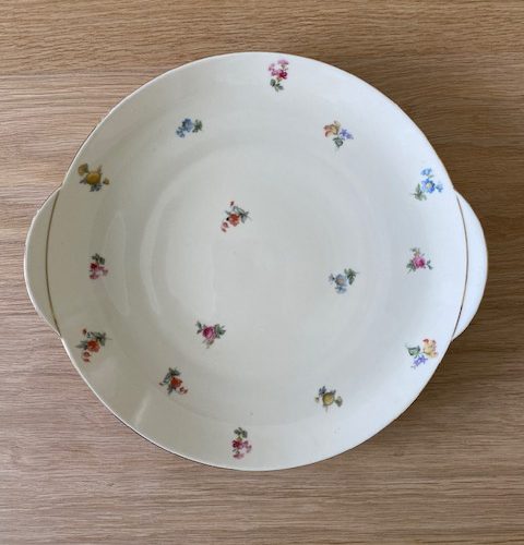 Ancien plat de présentation Jaeger à décor de fleurs et liseré or