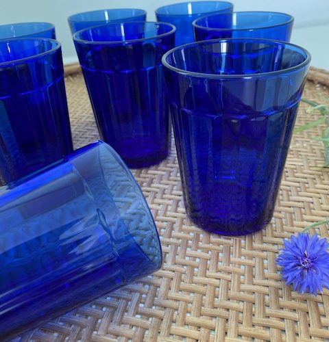 Suite de 8 verres à eau – bleu cobalt