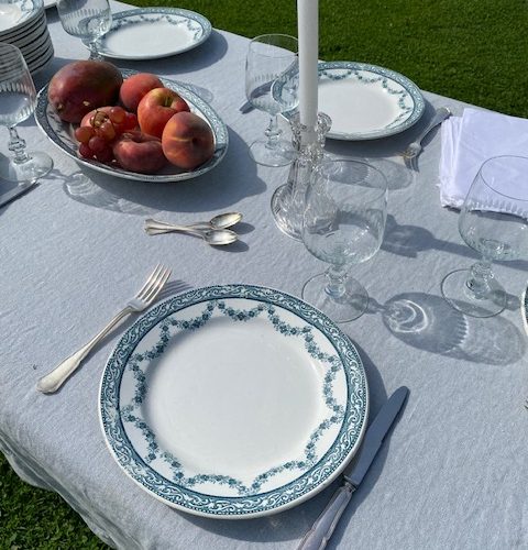 Suite de 10 verres à pied en verre