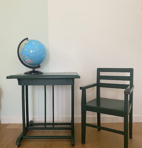 Ancien bureau et sa chaise pour enfant