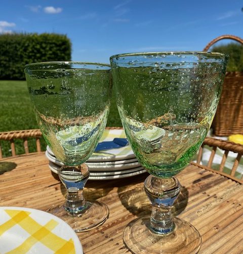 Série de 12 verres à pied en verre bullé