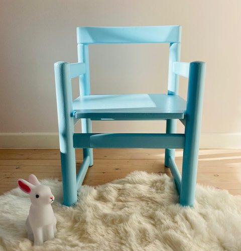 Fauteuil en bois bleu glacier – revalorisé