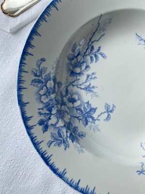 Deux assiettes creuses "Olga" - Maestricht - circa 1900 - Image 3