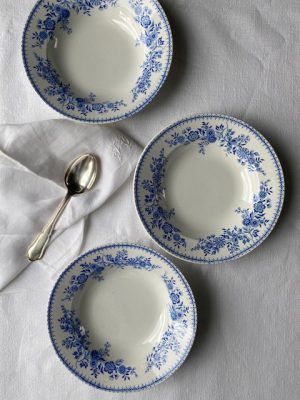 Trois assiettes creuses "Bruges" - Maestricht - circa 1900