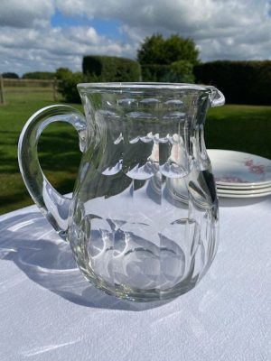 Carafe à eau à pans coupés